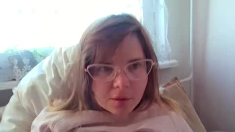 Elena online show from 11.27.25