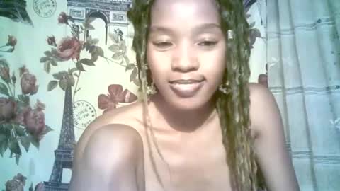elenah013 online show from 12.15.24