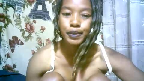 elenah013 online show from 12.22.24