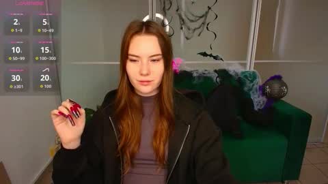 elenaoconar online show from 11.04.25