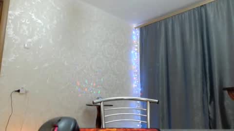 elenaza online show from 02.18.25