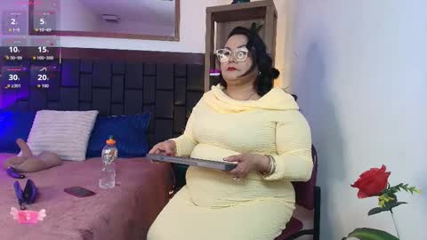 elenna_boobs_ online show from 03.08.26