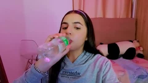 agnes online show from 04.14.26