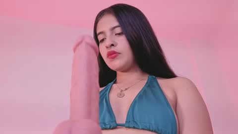 Snapshot of elenna_salvatoree chatting on 07.18.26 Elena online show from 07.18.26
