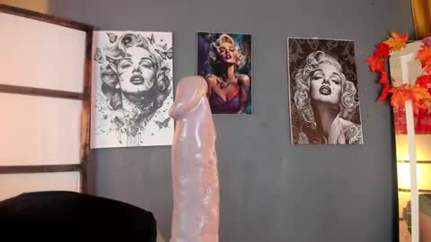 Snapshot of eleonor_x chatting on 05.20.26 Eleonor online show from 05.20.26