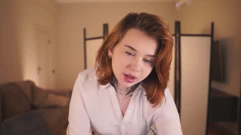 Eleonora online show from 10.21.25