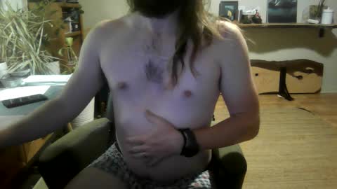 Snapshot of elephantfox chatting on 10.19.25 fox online show from 10.19.25