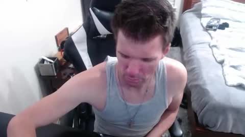 Snapshot of elevatetlb chatting on 09.26.25 Walker online show from 09.26.25