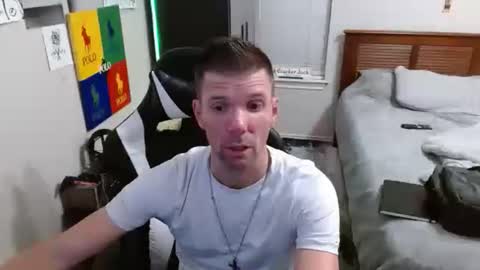 Snapshot of elevatetlb chatting on 10.31.25 Walker online show from 10.31.25