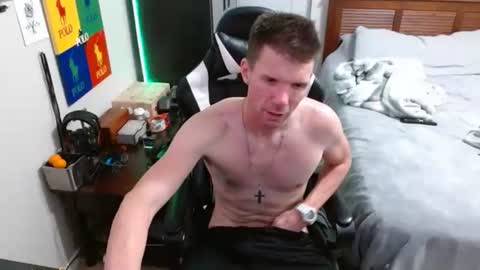 Snapshot of elevatetlb chatting on 11.15.25 Walker online show from 11.15.25