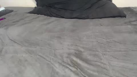 Snapshot of elgsslt chatting on 11.04.25 elgsslt online show from 11.04.25