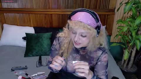 Snapshot of eli666uwu chatting on 10.08.25 eli666uwu online show from 10.08.25