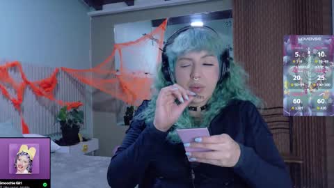 Snapshot of eli666uwu chatting on 10.24.25 eli666uwu online show from 10.24.25