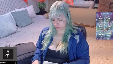 Snapshot of eli666uwu chatting on 10.25.25 eli666uwu online show from 10.25.25