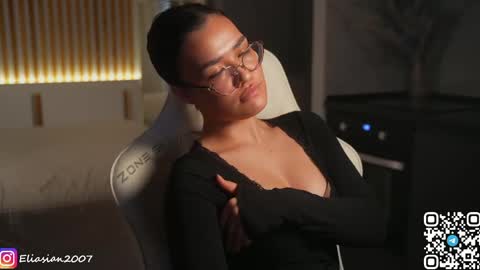 Eli  online show from 04.10.26