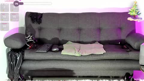 Snapshot of eli_lopezz chatting on 12.13.24 Eli online show from 12.13.24