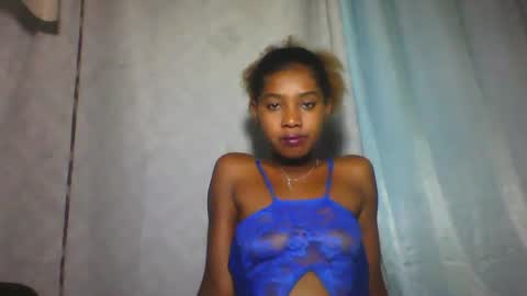 Snapshot of elia011 chatting on 02.03.25 elia011 online show from 02.03.25