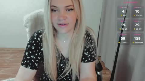 Snapshot of elia_ chatting on 06.01.26 Ella online show from 06.01.26