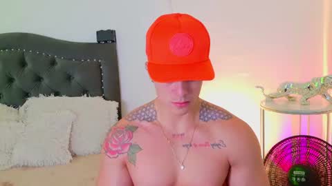 Snapshot of elian_craiggggg chatting on 06.17.26 Elian online show from 06.17.26