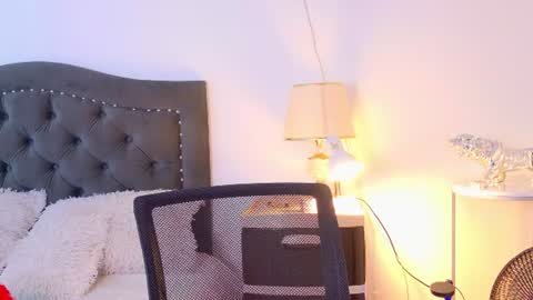 Snapshot of elian_craiggggg chatting on 07.18.26 Elian online show from 07.18.26