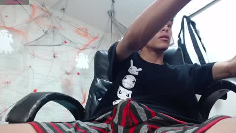 Snapshot of eliasblue chatting on 12.05.24 E L I A S online show from 12.05.24