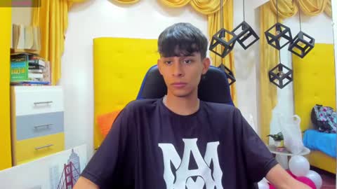 Snapshot of eliasblue chatting on 02.26.25 E L I A S online show from 02.26.25