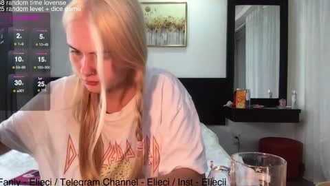 Snapshot of elie_ci chatting on 01.13.25 online show from 01.13.25