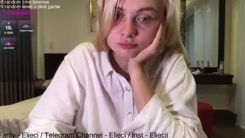 Snapshot of elie_ci chatting on 01.14.25 online show from 01.14.25
