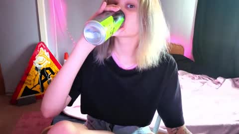 elieiza_xo online show from 05.15.26