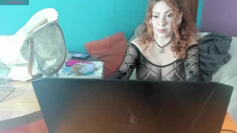 elifgirasol online show from 02.10.25