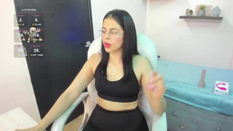 Eliie online show from 01.04.25