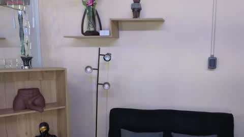 Snapshot of eliie_ruizz chatting on 11.18.25 Eliie online show from 11.18.25