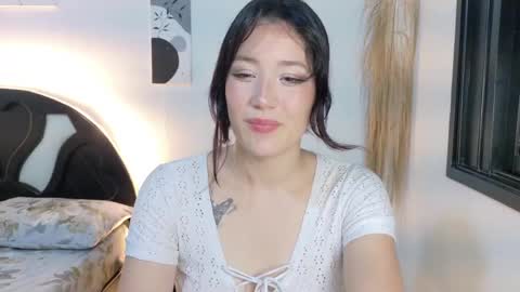 Snapshot of eliiih_ chatting on 04.27.26 eliiih_ online show from 04.27.26