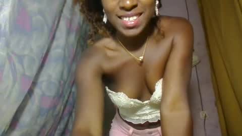 Snapshot of elina981 chatting on 04.25.26 elina981 online show from 04.25.26
