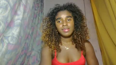Snapshot of elina981 chatting on 04.28.26 elina981 online show from 04.28.26