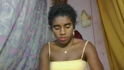 Snapshot of elina981 chatting on 04.29.26 elina981 online show from 04.29.26