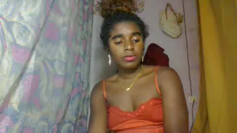 Snapshot of elina981 chatting on 05.01.26 elina981 online show from 05.01.26