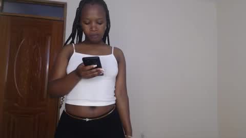 elina_gee online show from 09.18.25