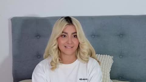 Elina online show from 11.06.25