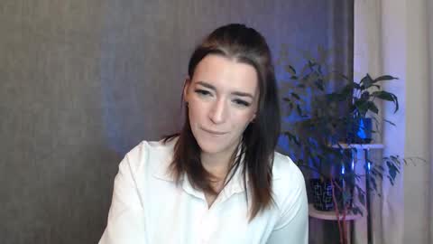 Elina online show from 09.20.25