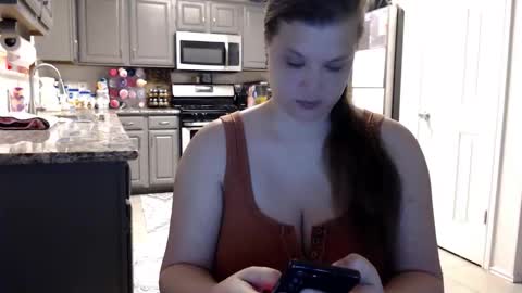 ElinaReign   online show from 06.06.26
