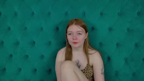 Snapshot of elinavale chatting on 06.05.26 elinavale online show from 06.05.26