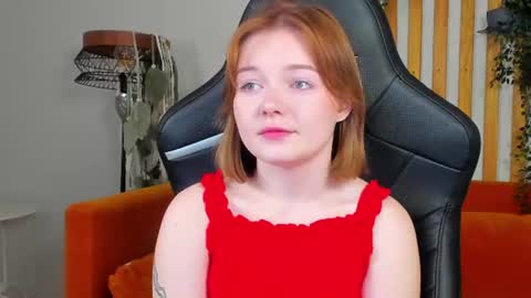 Snapshot of elinavale chatting on 07.05.26 elinavale online show from 07.05.26