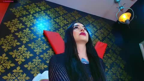 Elinne hendrix  online show from 11.09.25