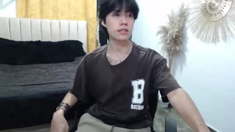 Snapshot of elio_collem chatting on 05.27.26 ELIO online show from 05.27.26
