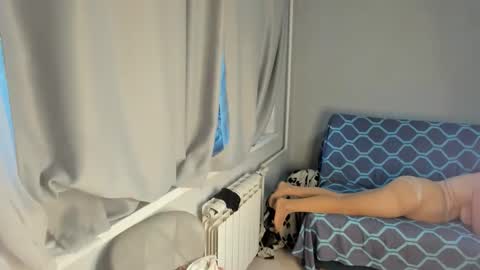 Snapshot of elis_gabbi chatting on 09.26.25 Elis online show from 09.26.25