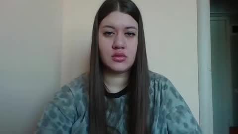 Aletta Oushen online show from 01.25.25