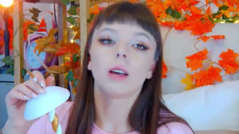 Snapshot of elisabethdavis chatting on 10.15.25 ElisabethDavis online show from 10.15.25