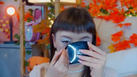 Snapshot of elisabethdavis chatting on 10.17.25 ElisabethDavis online show from 10.17.25