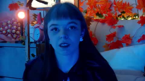 Snapshot of elisabethdavis chatting on 10.26.25 ElisabethDavis online show from 10.26.25